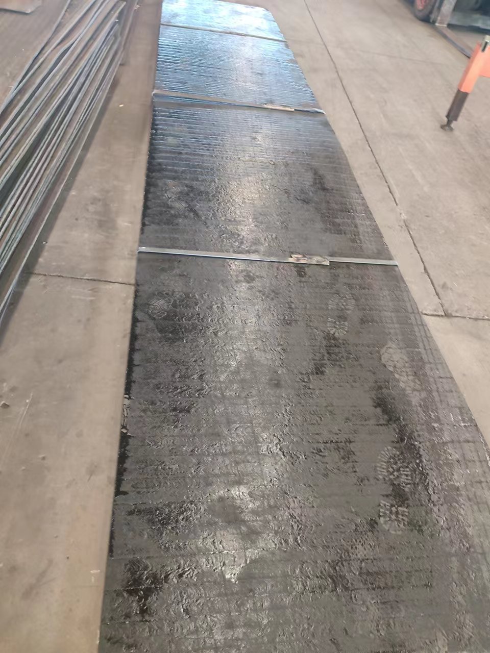 辽宁6+4耐高温耐磨钢板