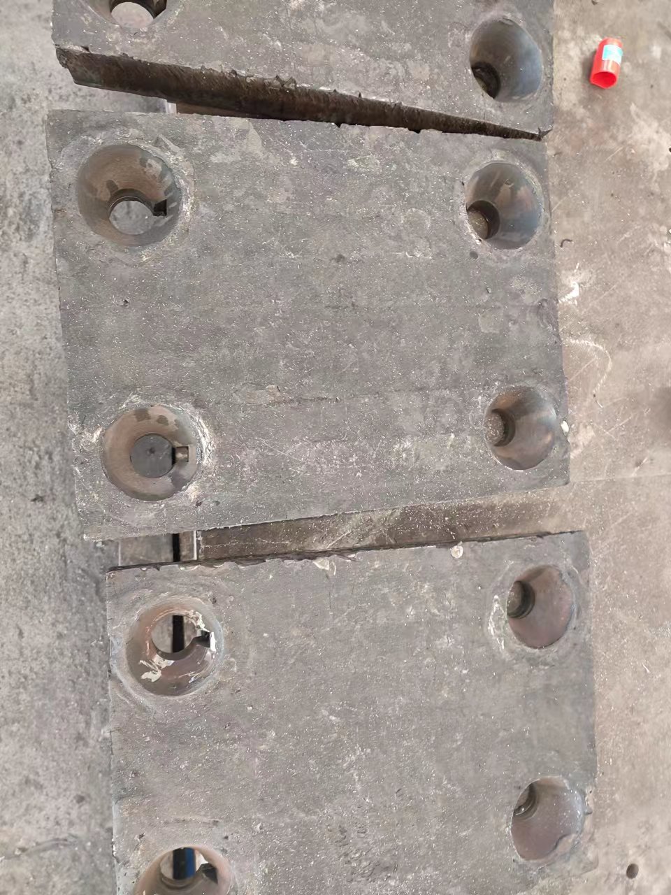 重庆七种碳化铬堆焊耐磨钢板的加工方式